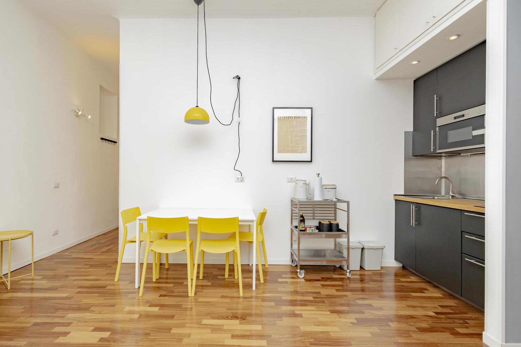Xenia - Cozy Luminous Flat Near Navigli