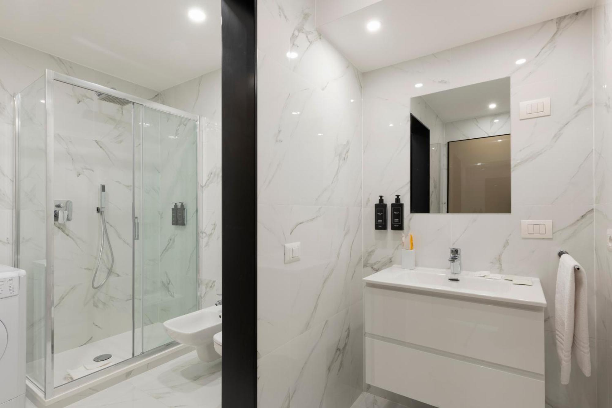 Royal - Centro Duomo Appartement Milaan