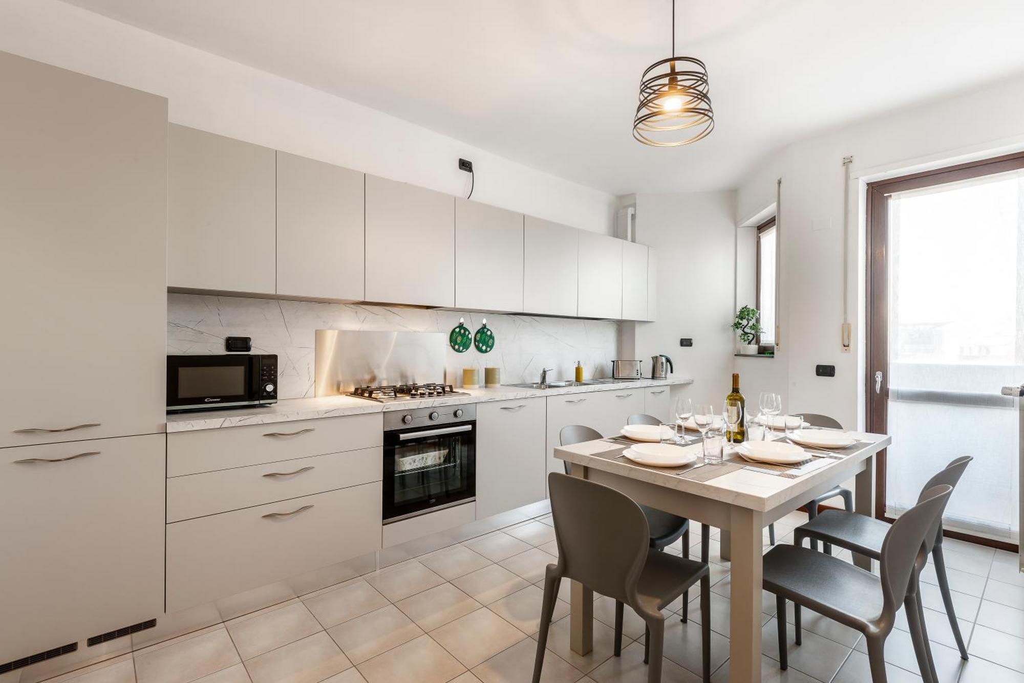 Lejlighed Stayeasy Sesia5 - 4 Bedrooms Penthouse, 2 Baths Milano