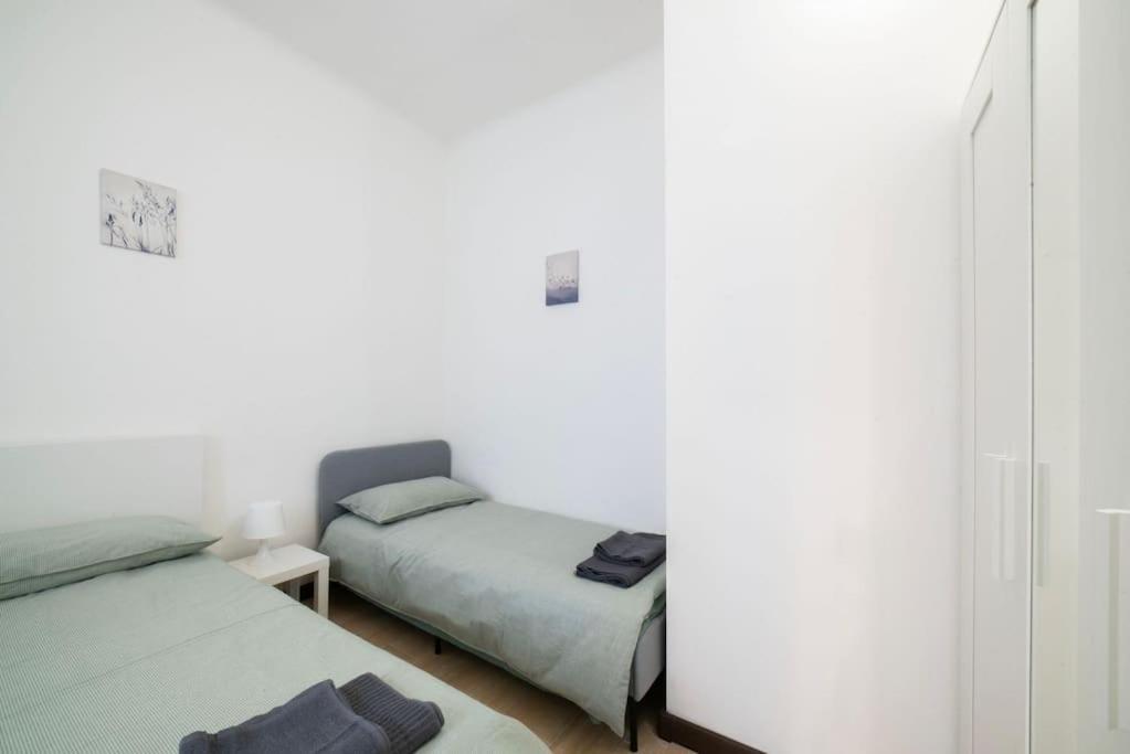 4 Stops From The Center Apartment Mailand