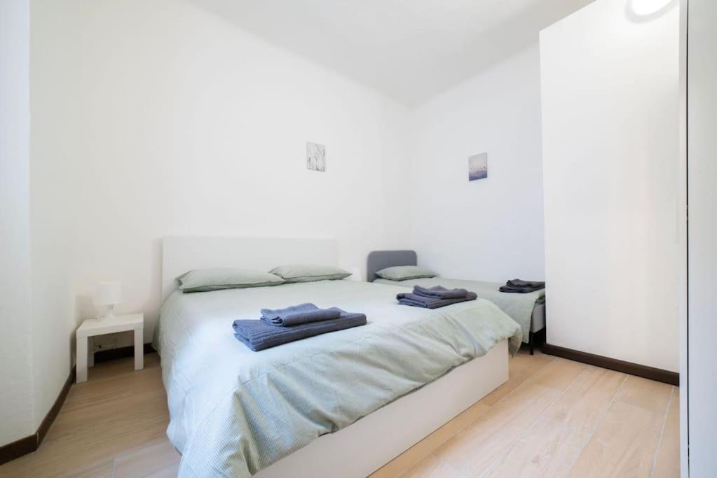 4 Stops From The Center Apartment