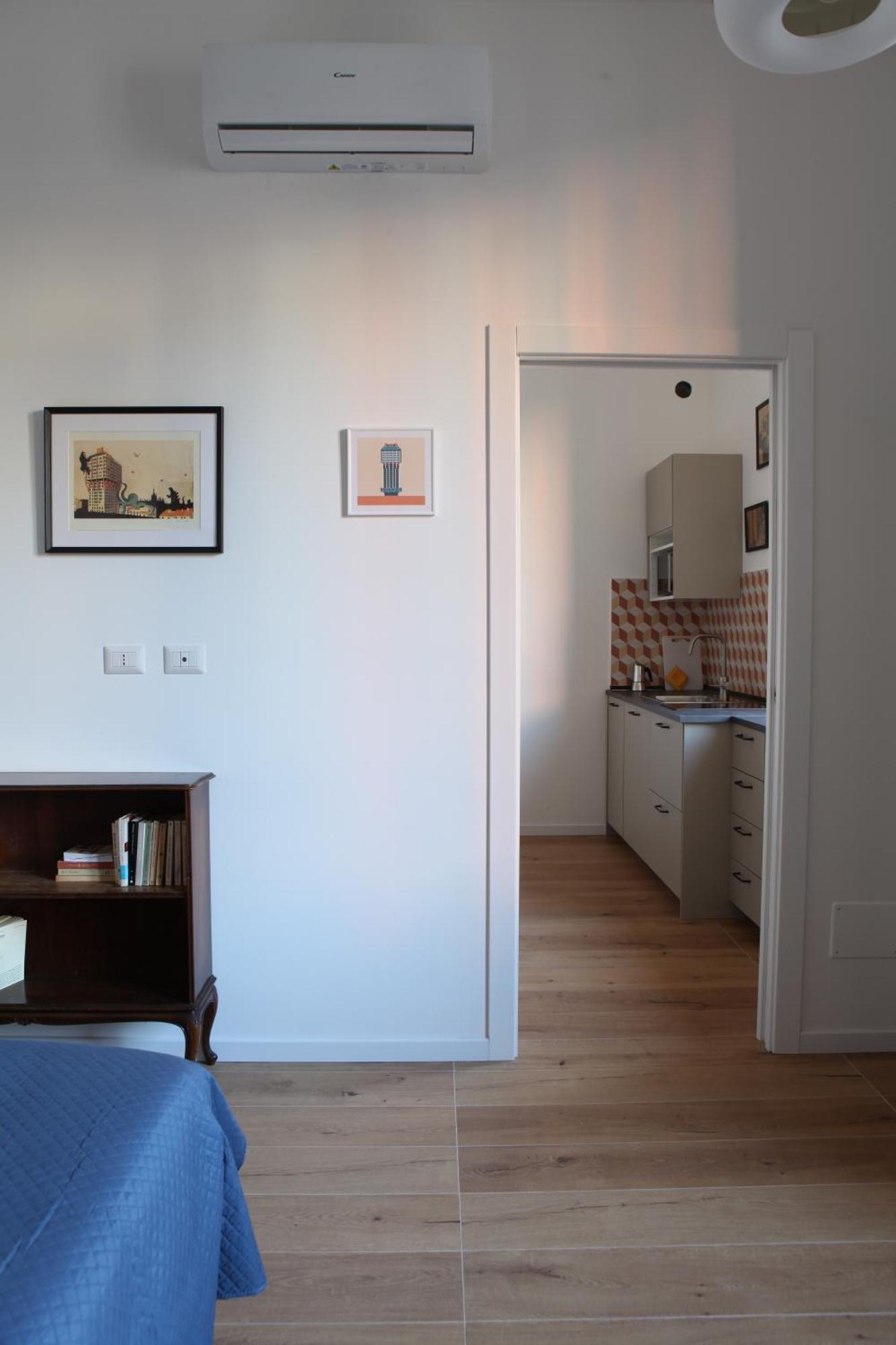 Modern Close To Metro Milano