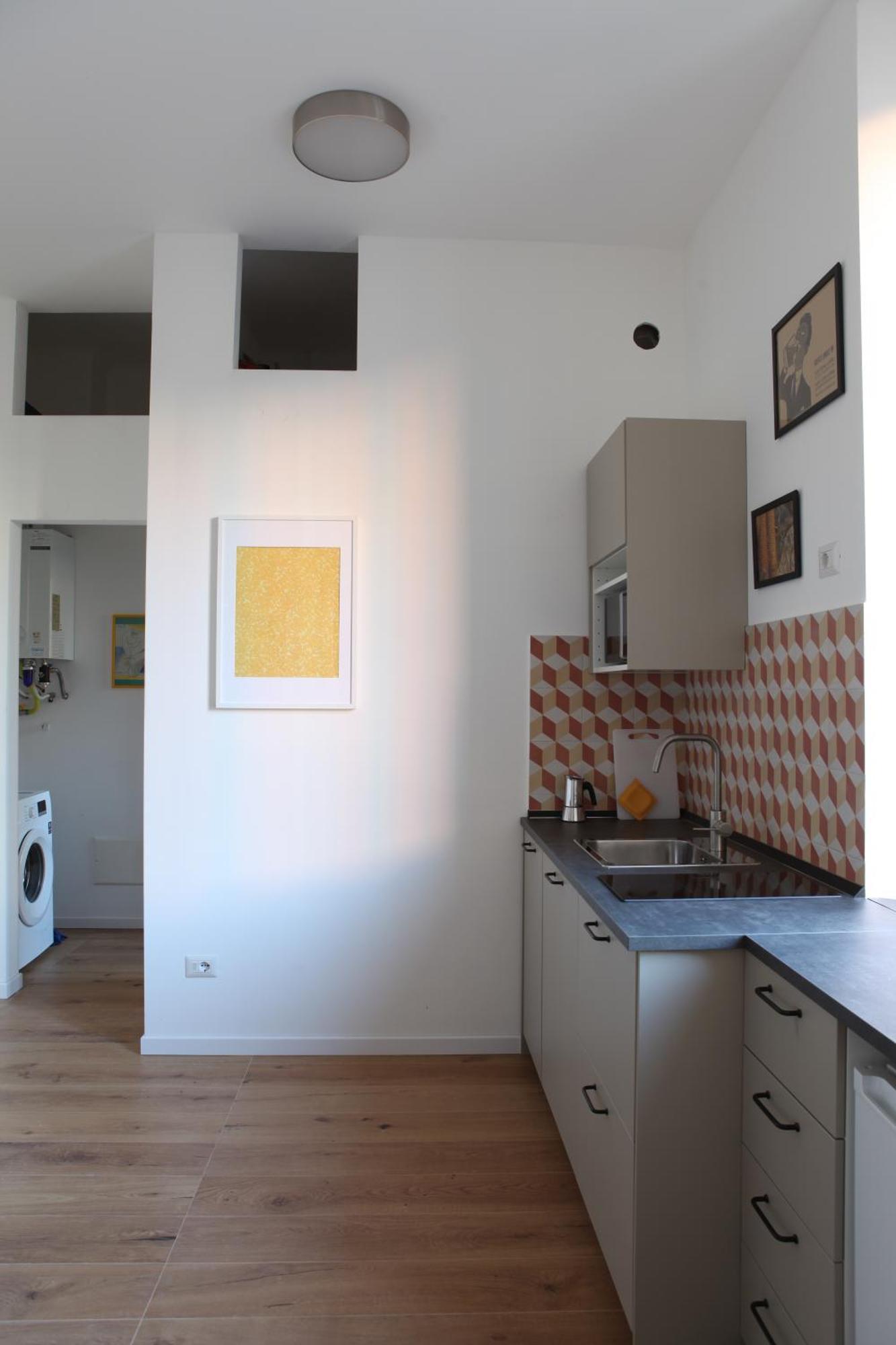 Modern Close To Metro
