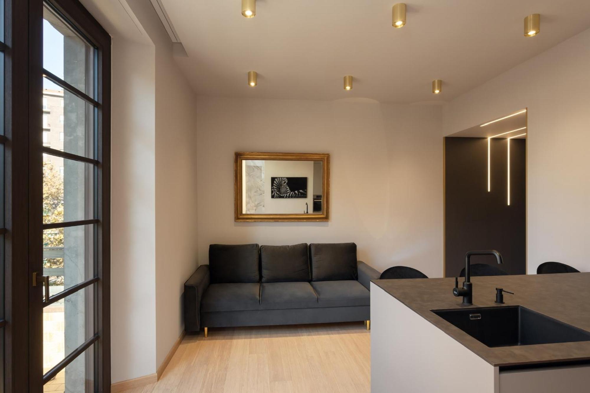 Home: Esclusivo E Moderno Milan