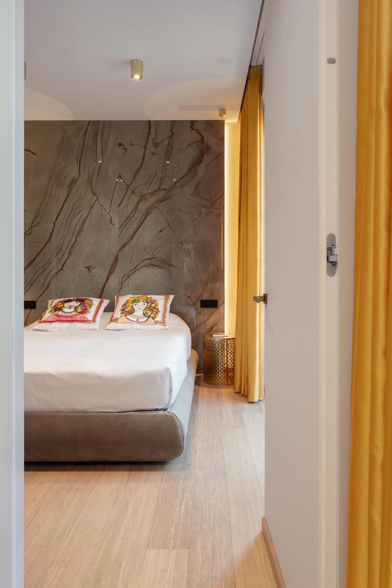 Home: Esclusivo E Moderno Apartment