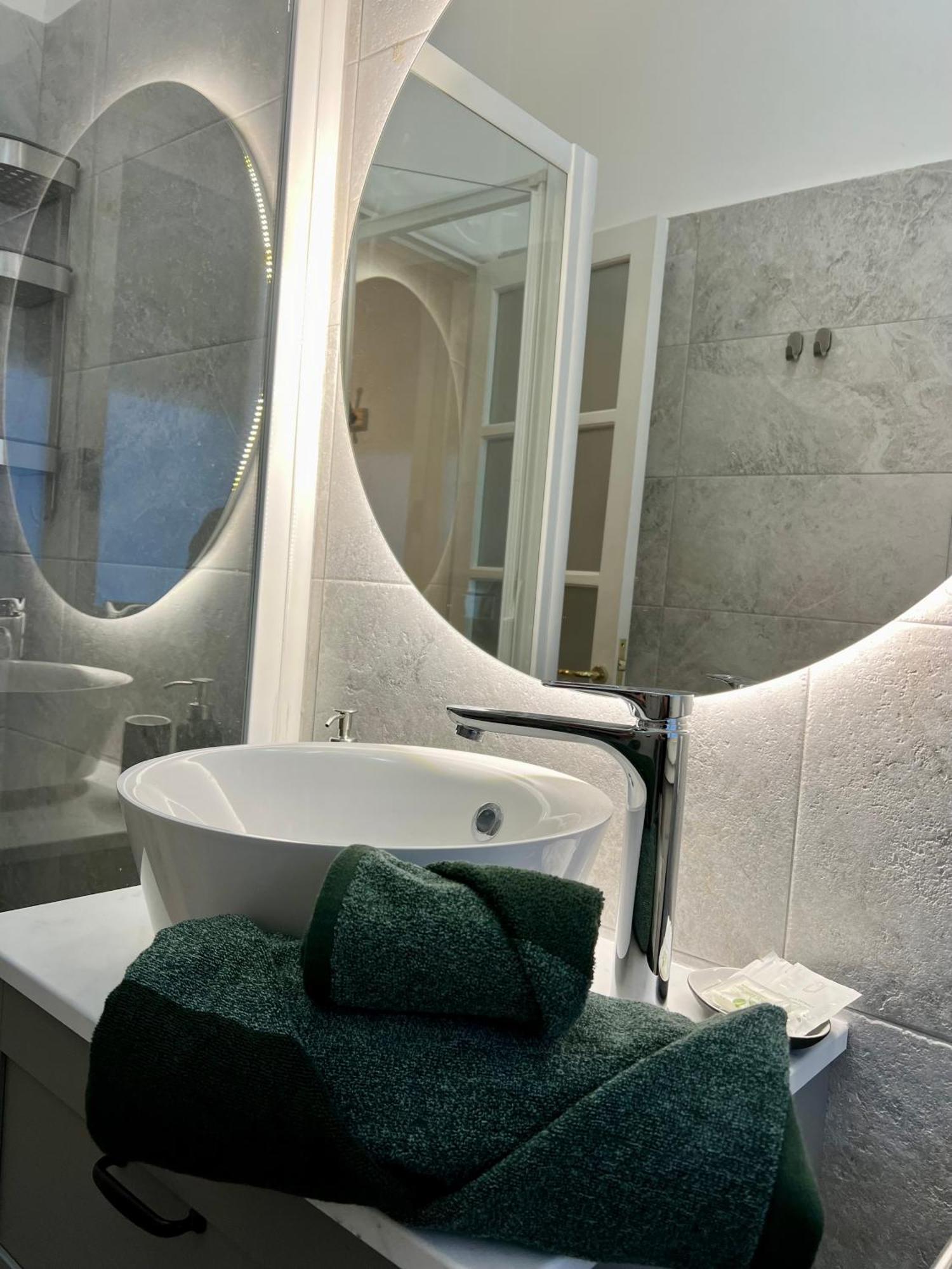 Lejlighed La Bella Charme 3 Km Away From Duomo/ Netflix & Wi-fi Included Milano