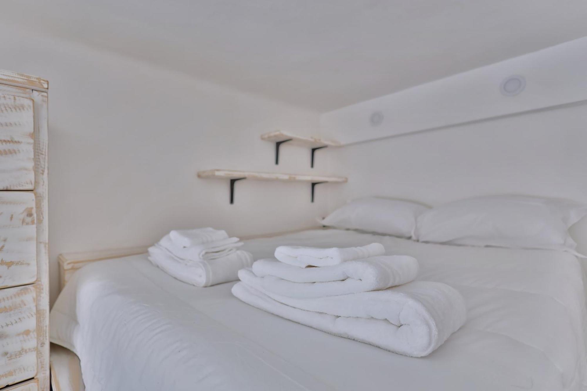 Quiet House In Navigli Sleeps 4 *