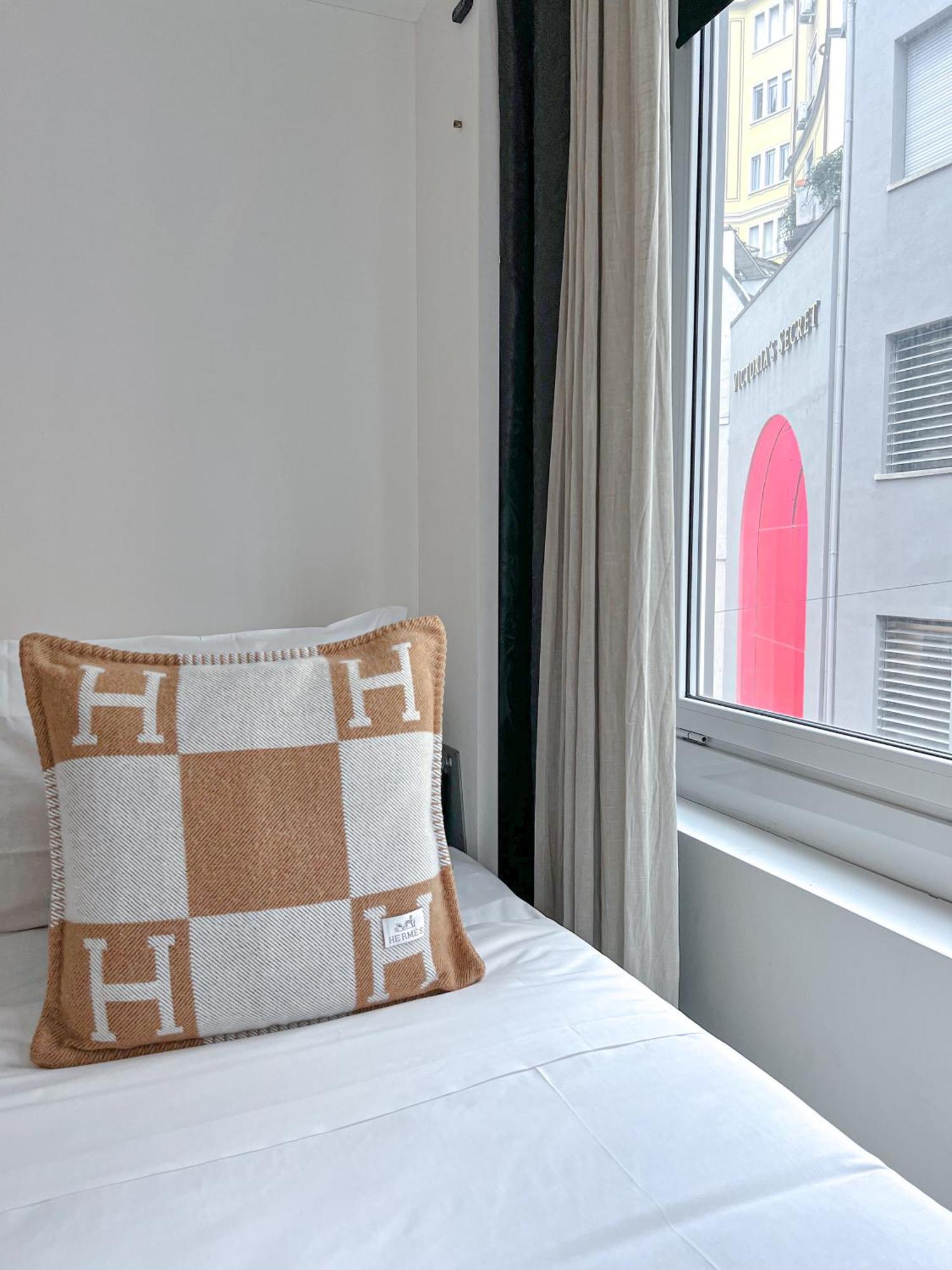 The Boutique - Iconic In Galleria Duomo With Private Parking * Milan