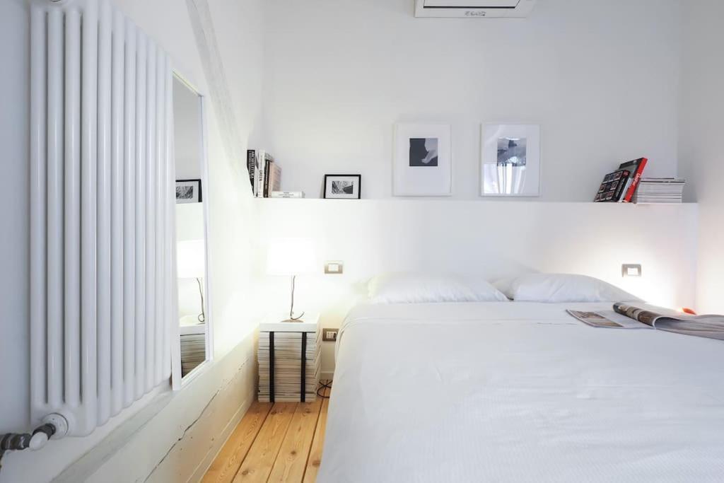 Contempora - Bilocale Ascanio Sforza 9 * Milan
