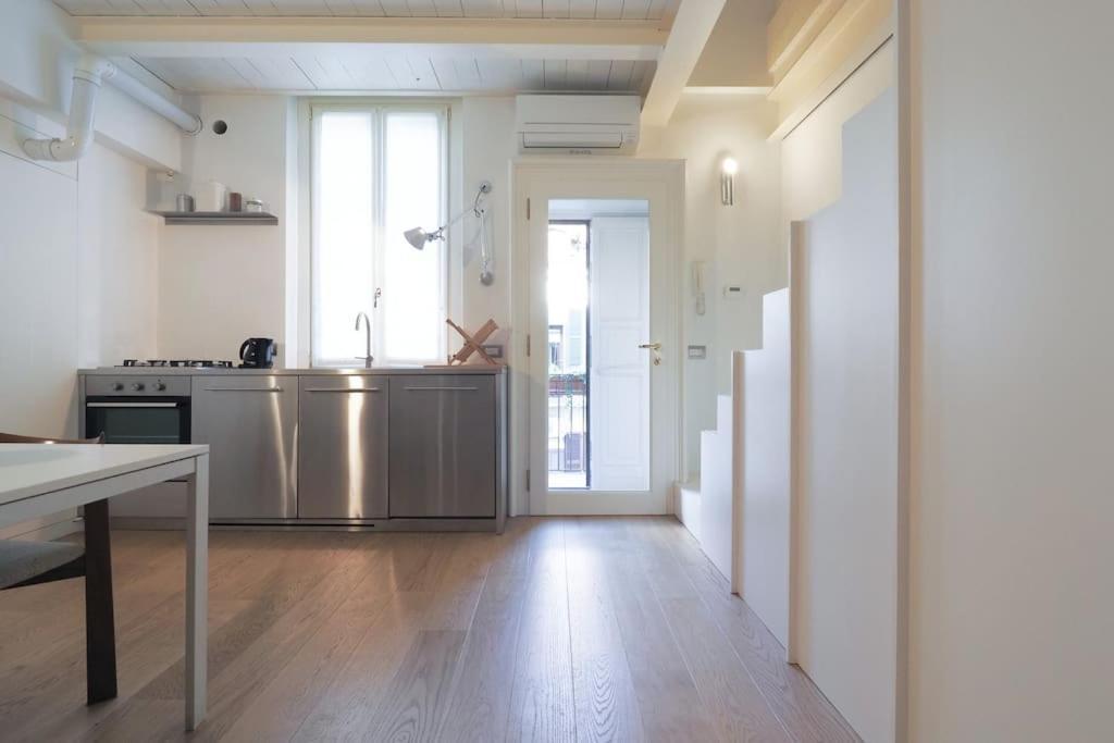 Contempora - Bilocale Ascanio Sforza 9 Milan