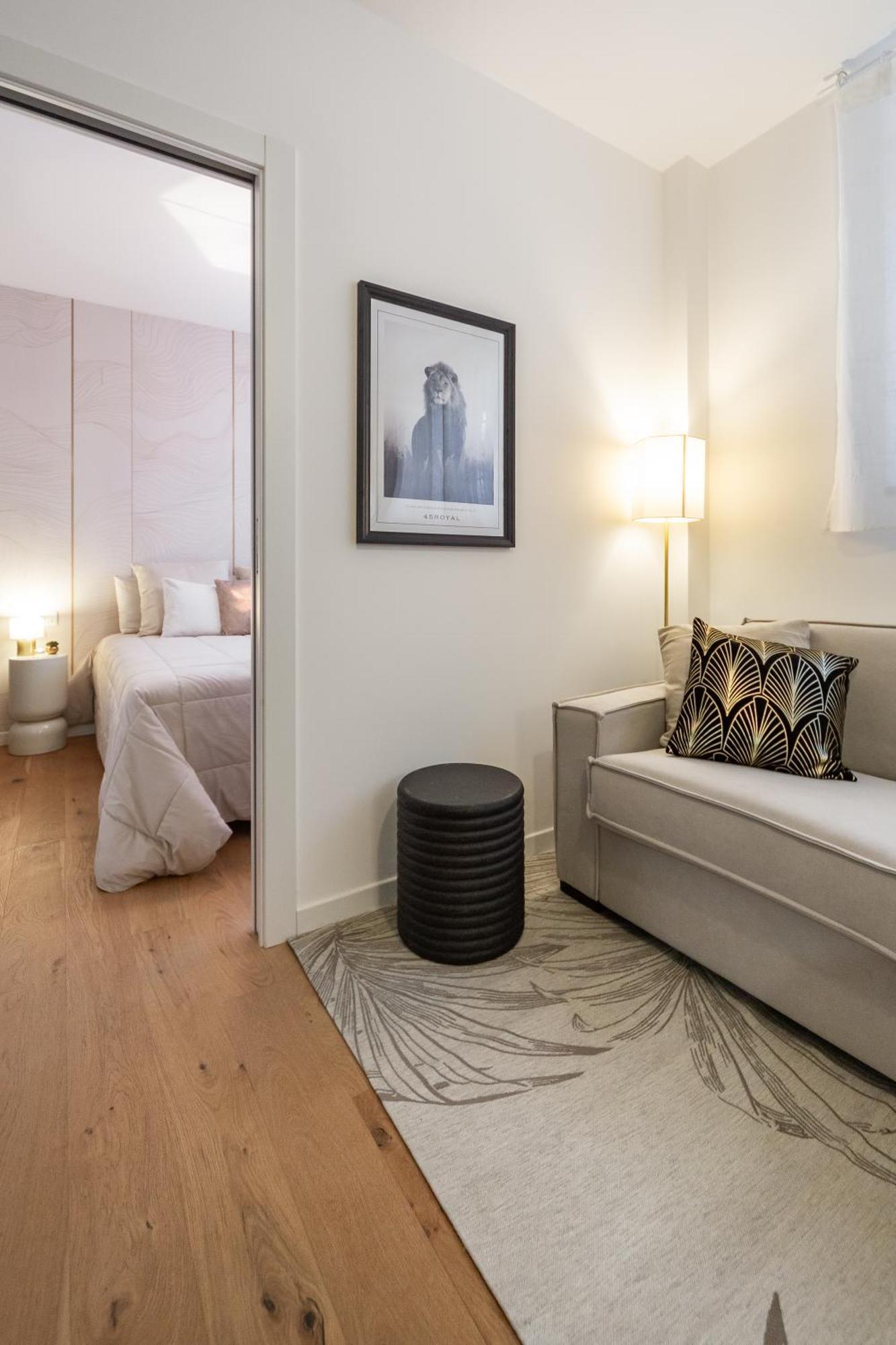 45royal Stylish House Center Milan