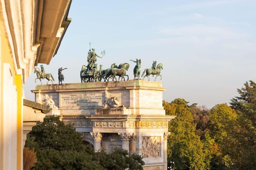 Arco Della Pace A 20 Mt - Castello Sforzesco - Stazione Cadorna * Mailand