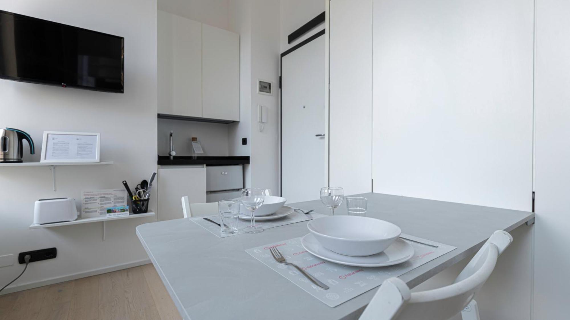Italianway - Napo Torriani 22 Milano