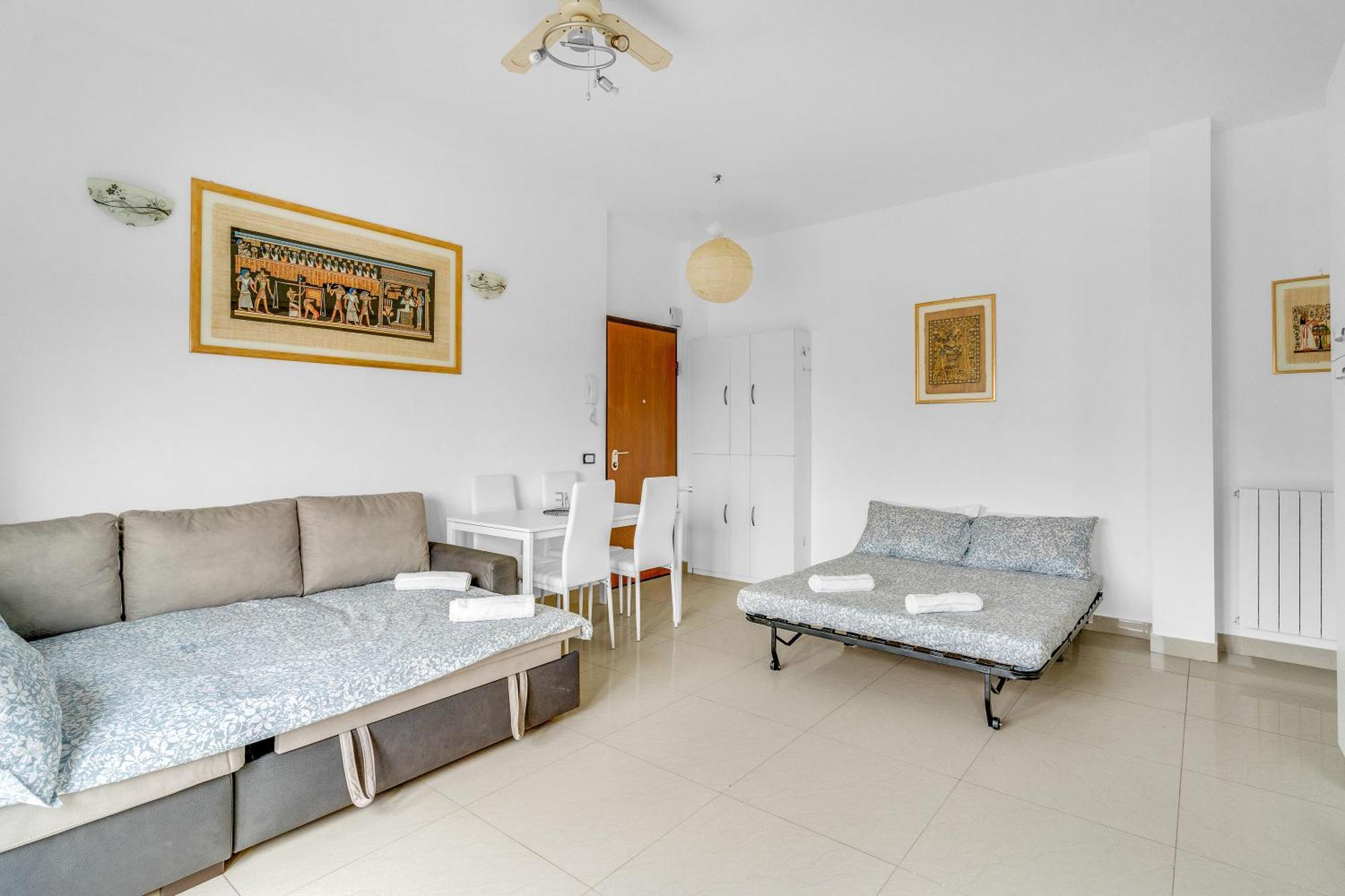 Rog27-large With Transport Close To Home- Appartement