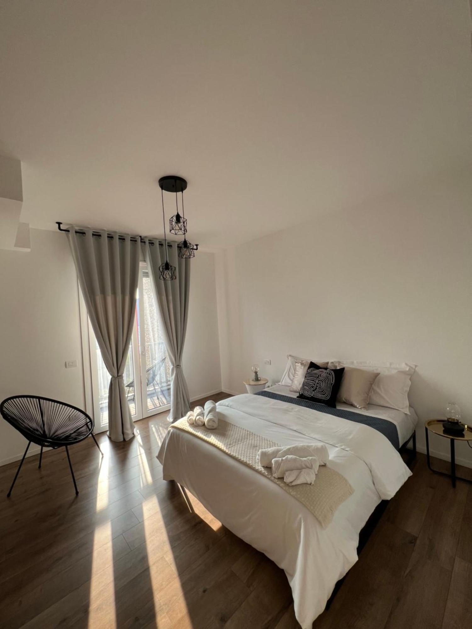 Apartment Business *