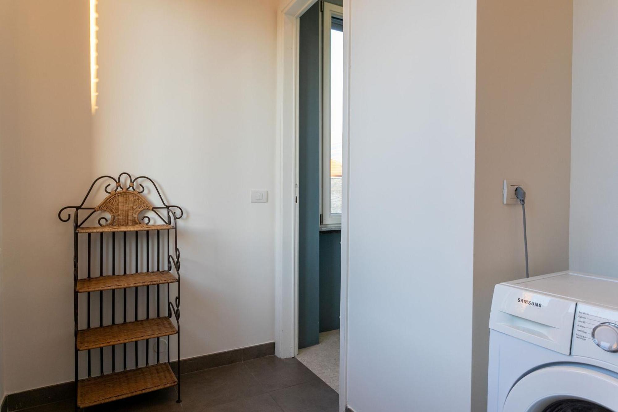 Serra 2br With Terrace By Halldis Appartamento