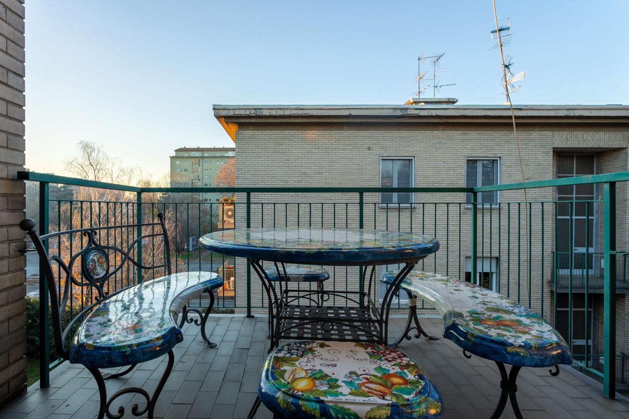 Serra 2br With Terrace By Halldis Appartamento *
