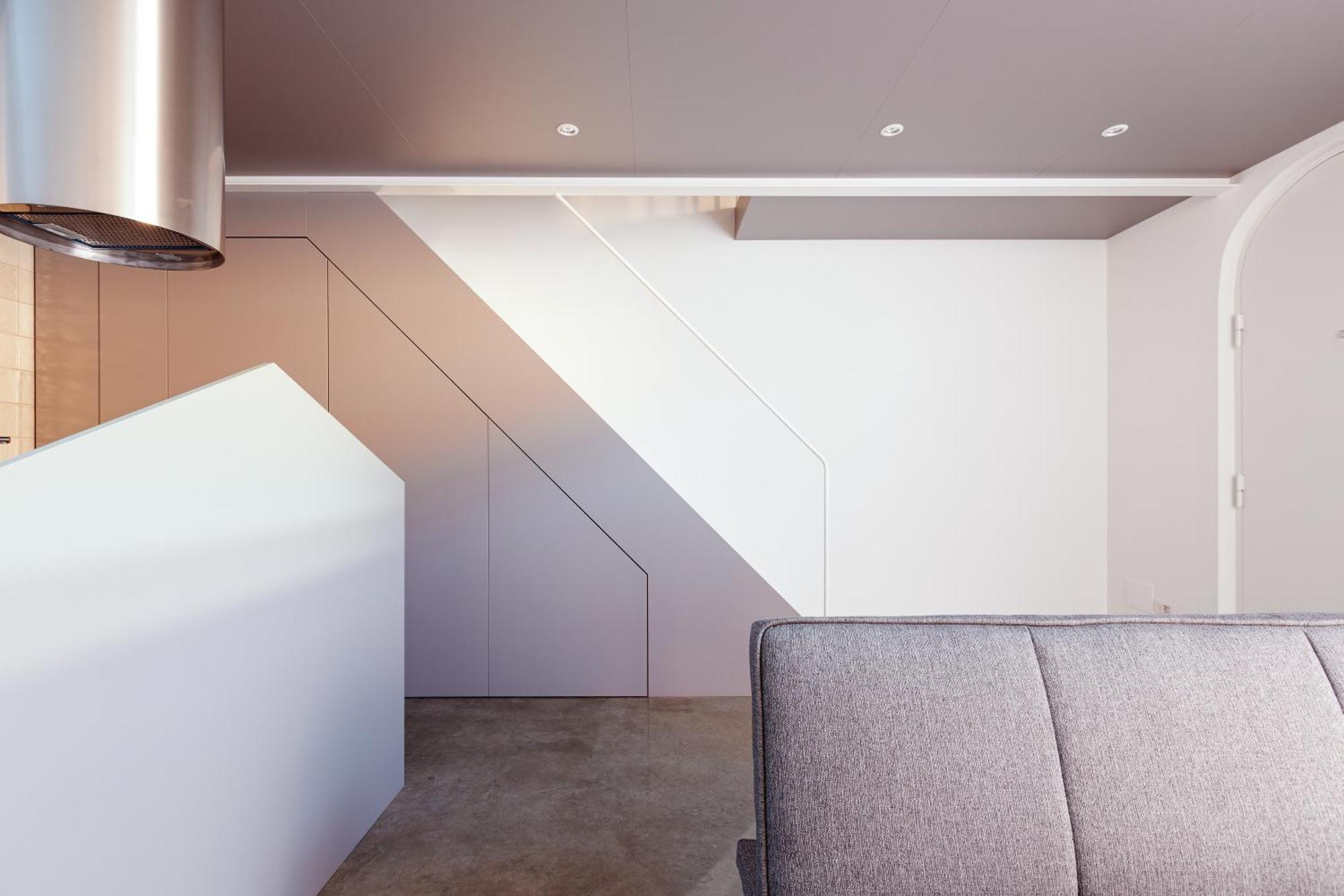 - 800 M Far From Lancetti Station Apartment