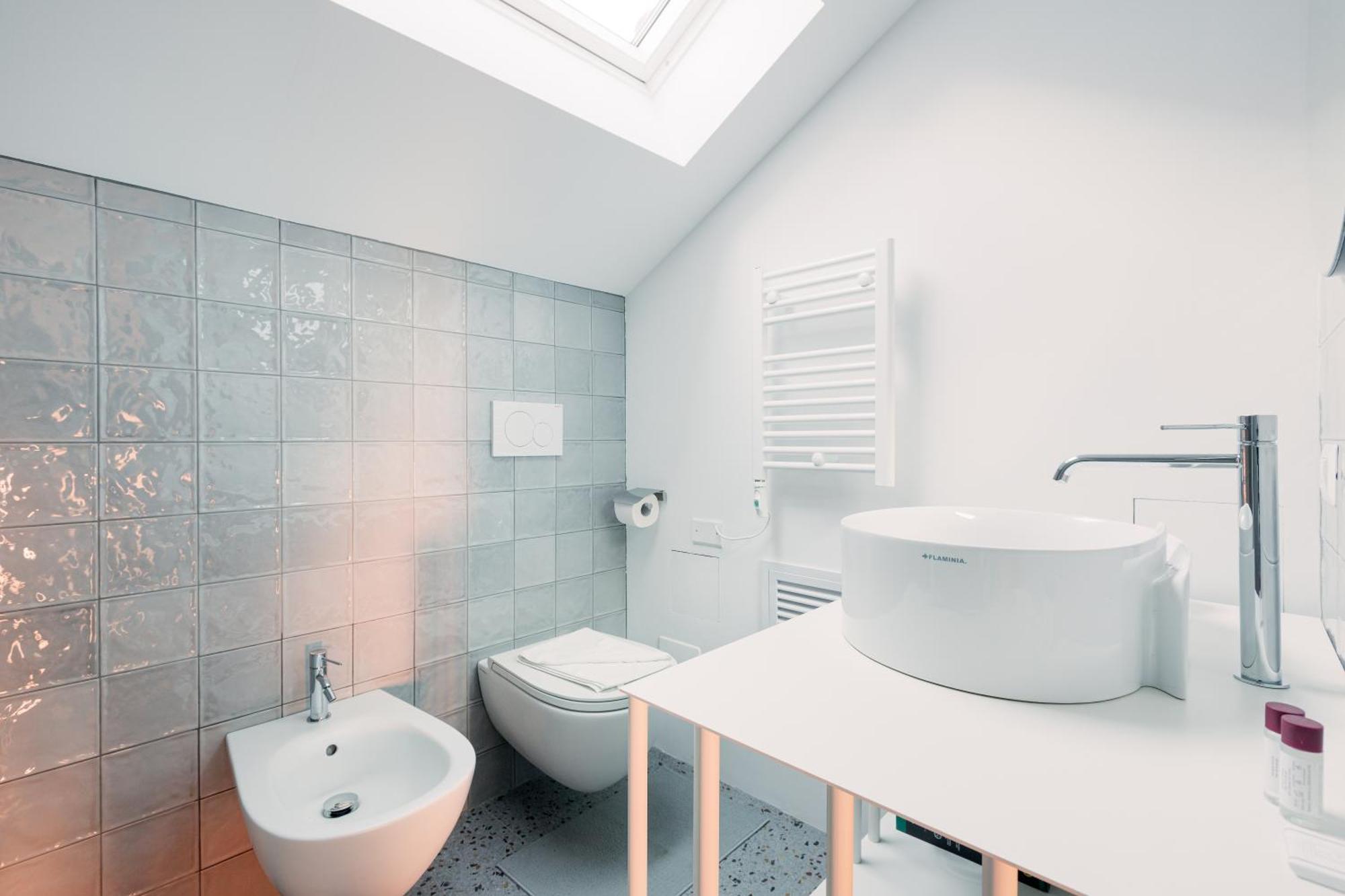 - 800 M Far From Lancetti Station Apartment