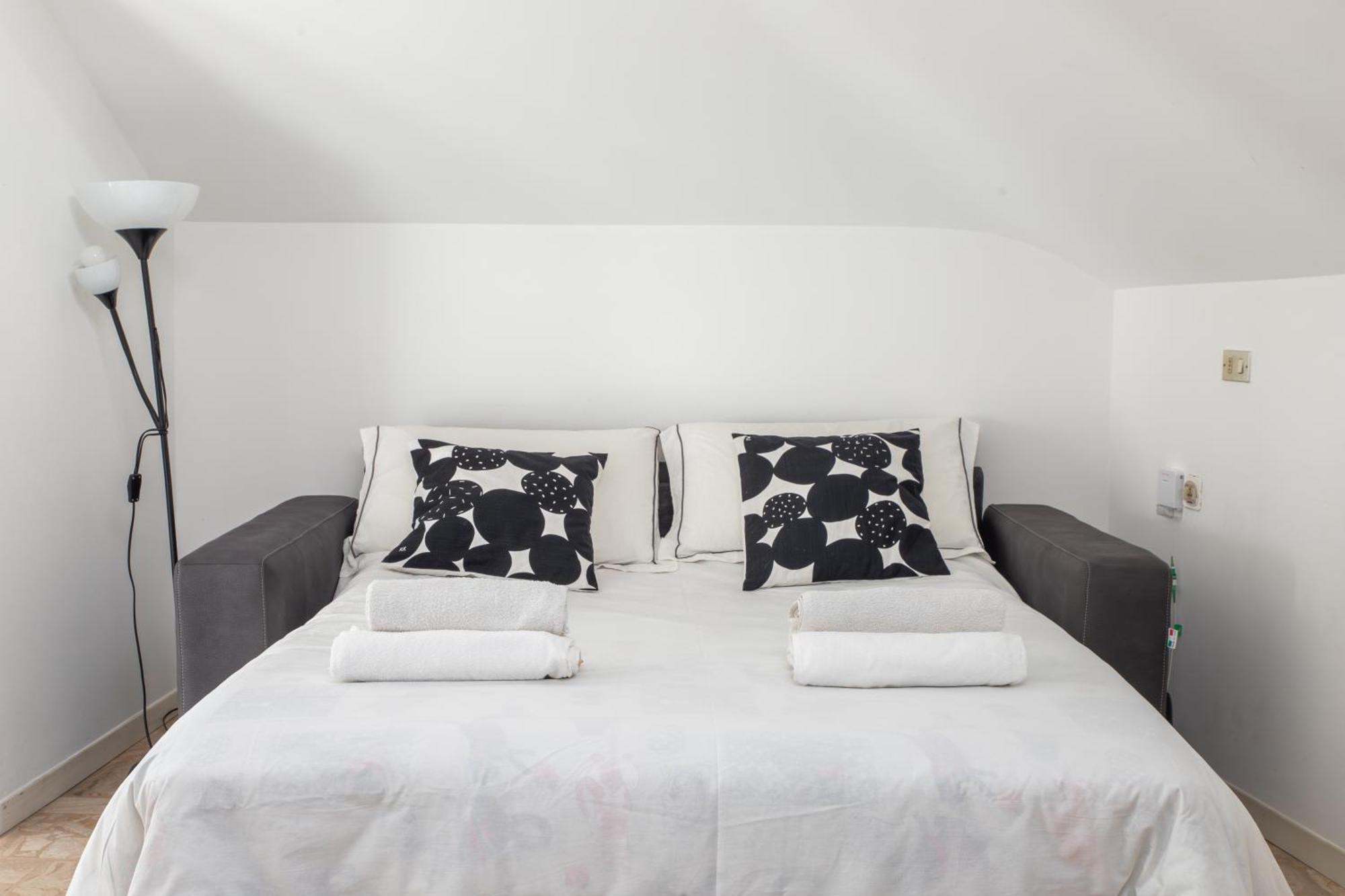 Skyview - Penthouse Few Steps From Metro * Milan