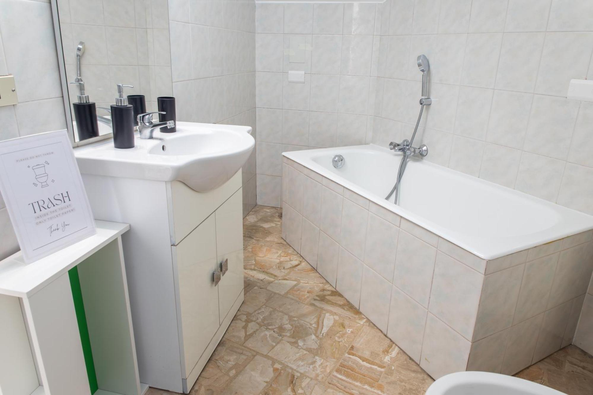 Apartment Skyview - Penthouse Few Steps From Metro Milan