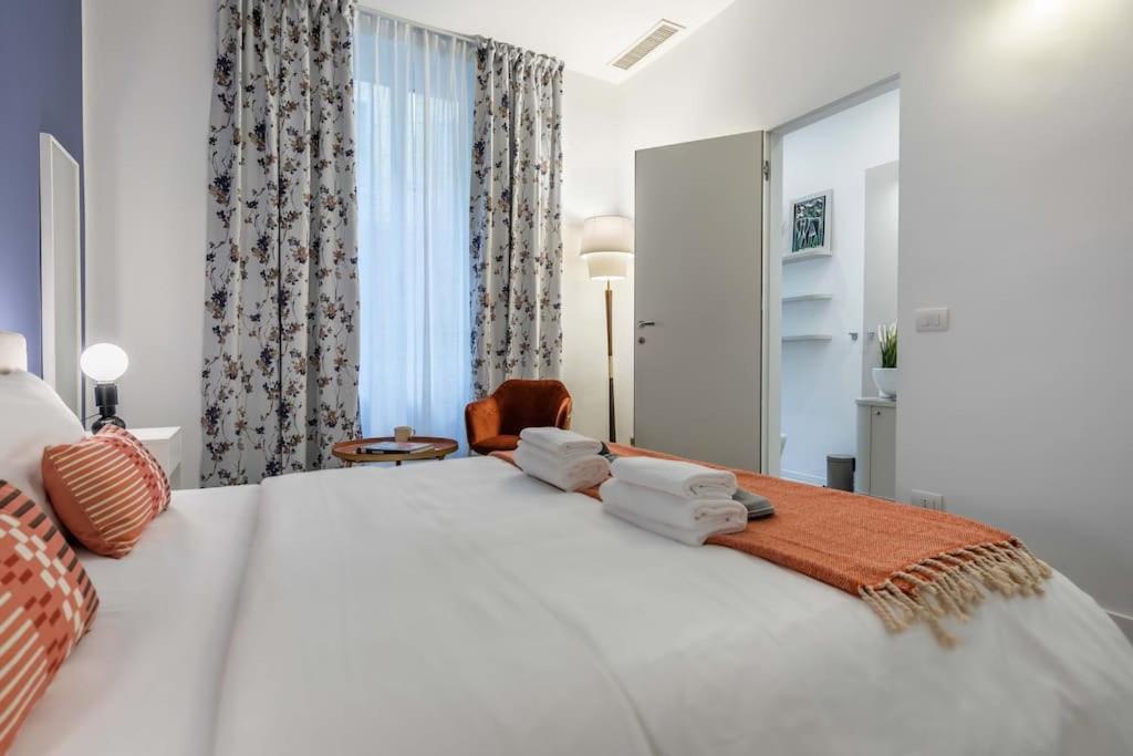 Central Station & Shuttle Airport Stop 2' Walk Leilighet Milano