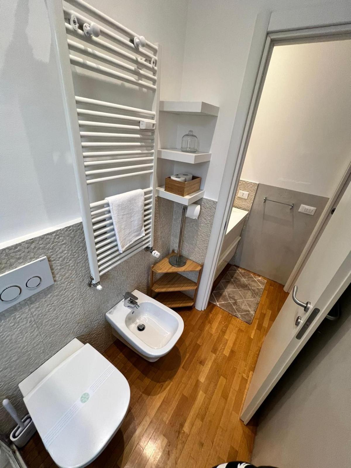 Apartment Da Vinci - With Balcony In Design District - Tortona Area