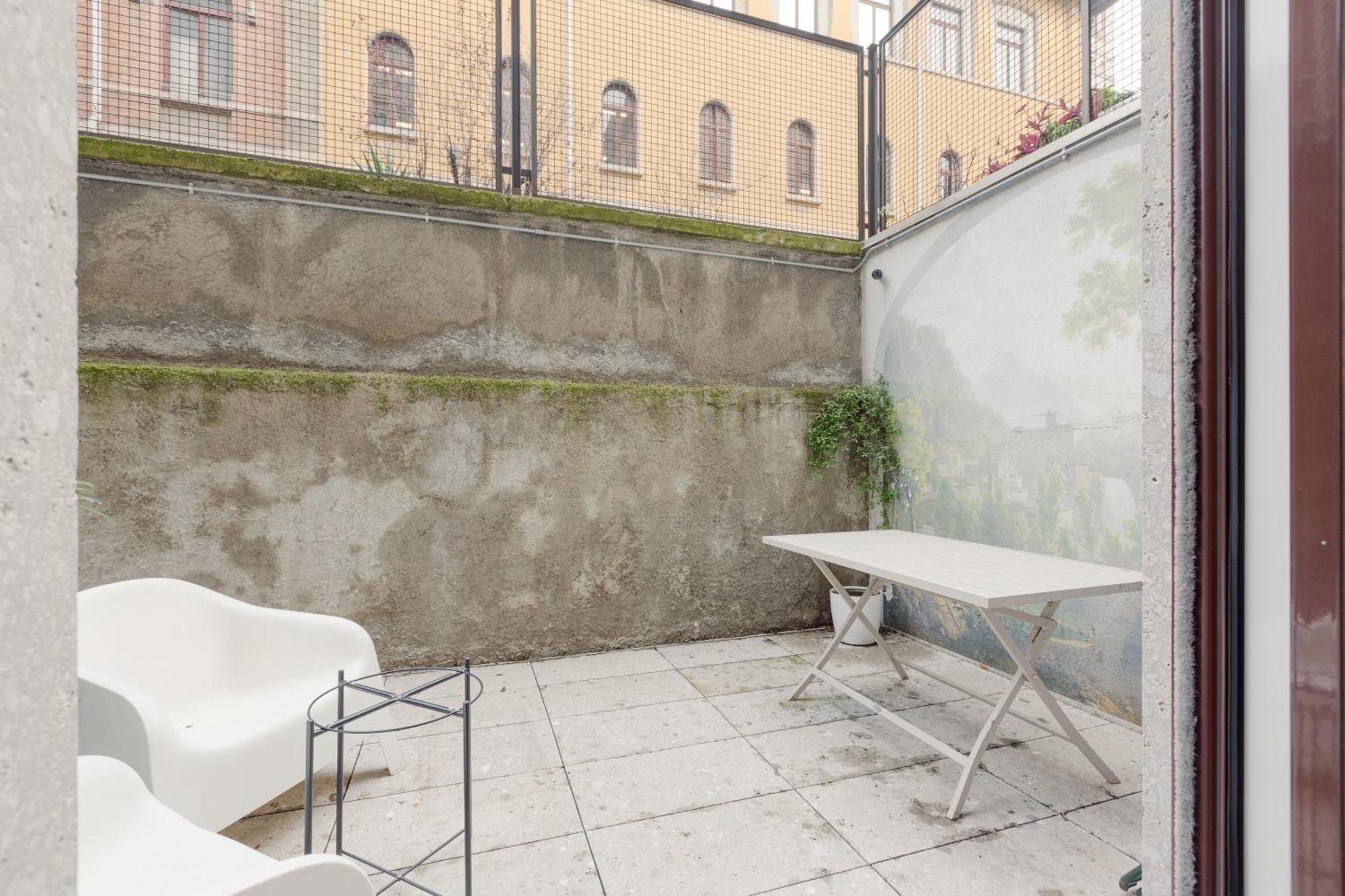 Chic & Modern Flat Just 450 Mt From Centrale Fs Milaan