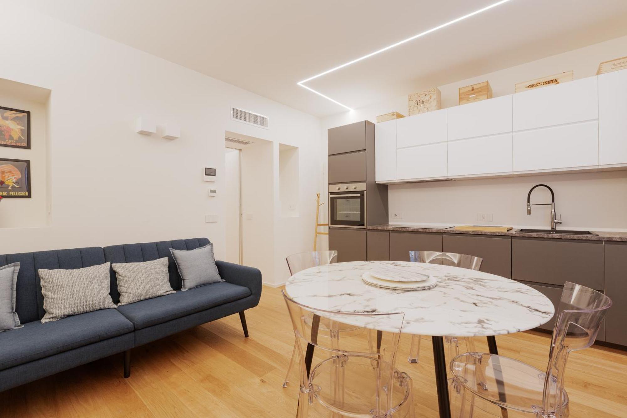 Chic & Modern Flat Just 450 Mt From Centrale Fs *