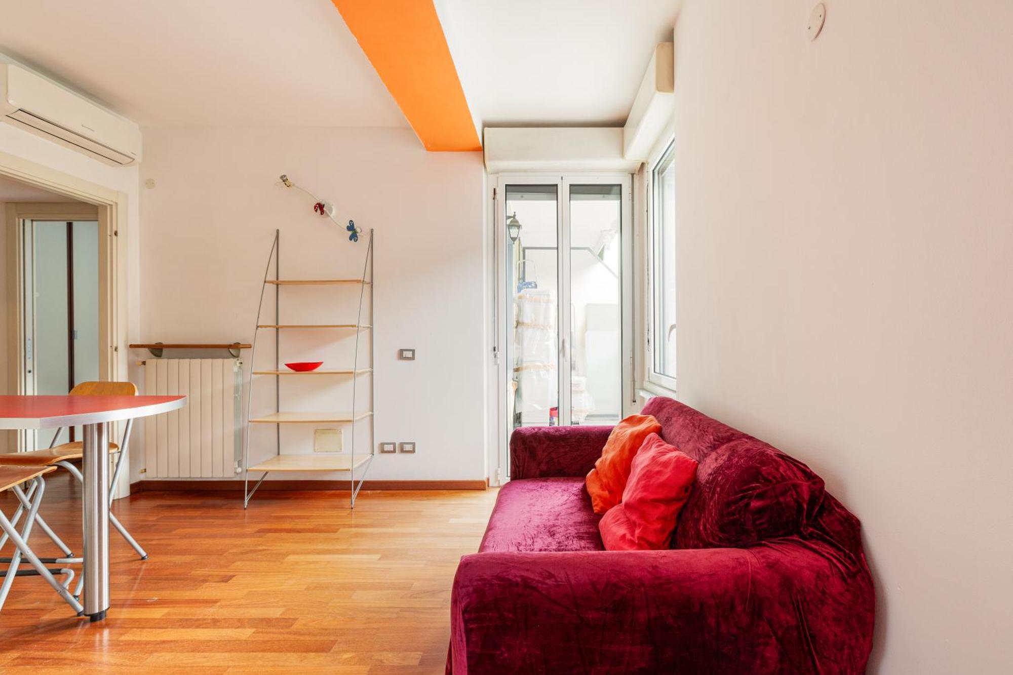 Zara Cozy With Balcony - 250m From M5 Istria * Milano