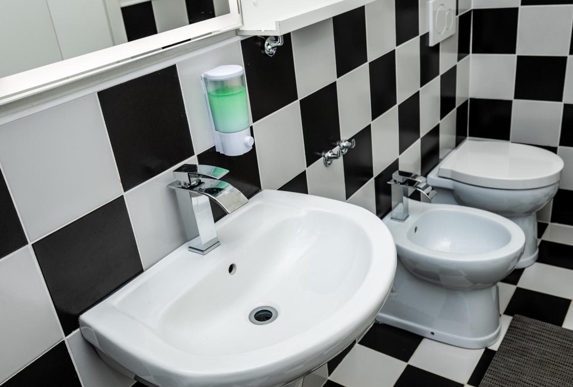 Bed & Breakfast Con Bagno Privato 02 Milano