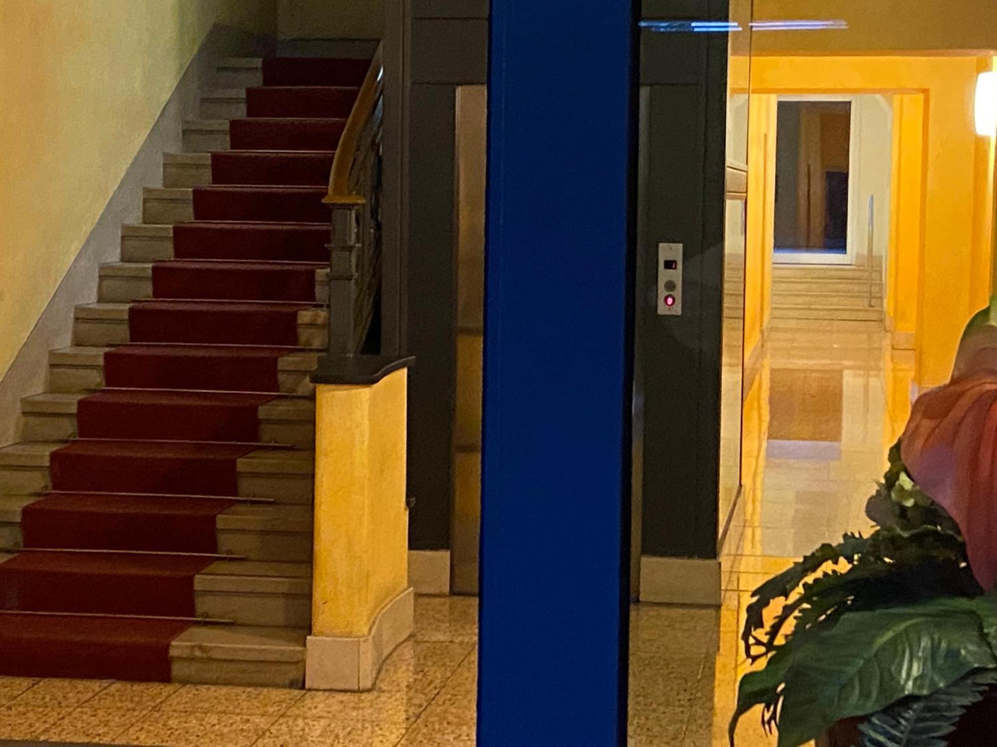 Casa Porpora, Trilocale In Posizione Eccellente Apartment *