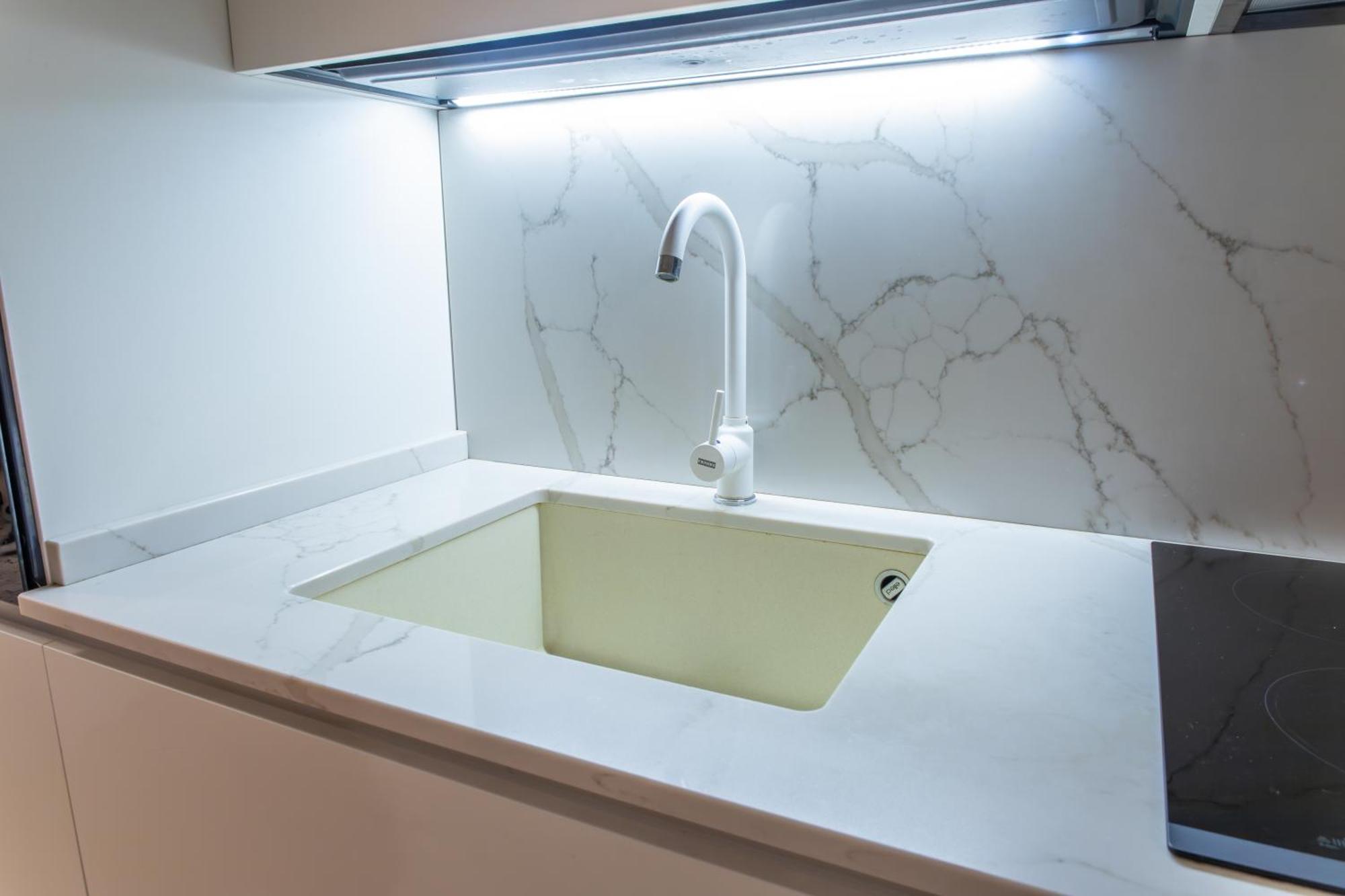 !subway To Duomo! Modern Loft With Ac And Free Wifi Appartement Milaan