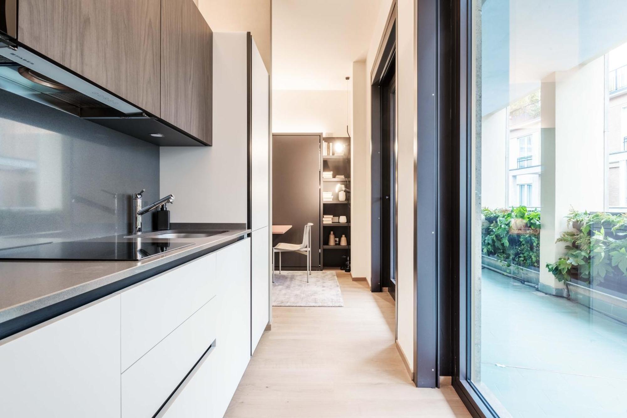 Apartment Exclusive Retreat Few Steps From Duomo - Apt 5 *