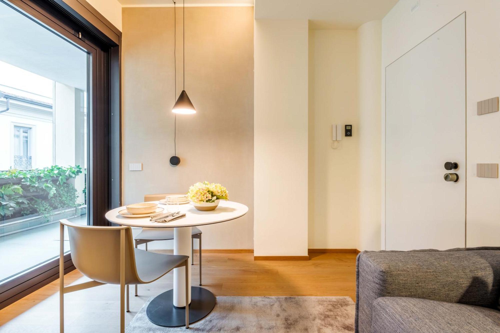 Apartment Exclusive Retreat Few Steps From Duomo - Apt 5 Milan