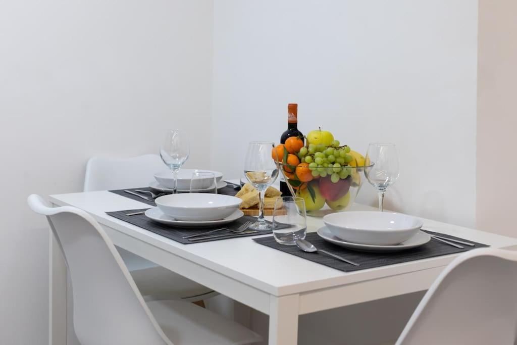 Three-suite With Free Netflix And Fast Wifi Leilighet Milano