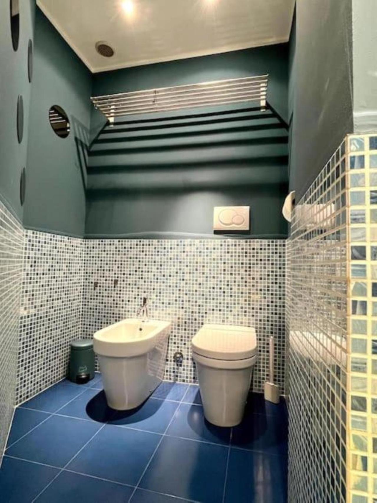 Maison Bleue- Romantic Flat,apt Near M1 -duomo 2 Fermate -centro *