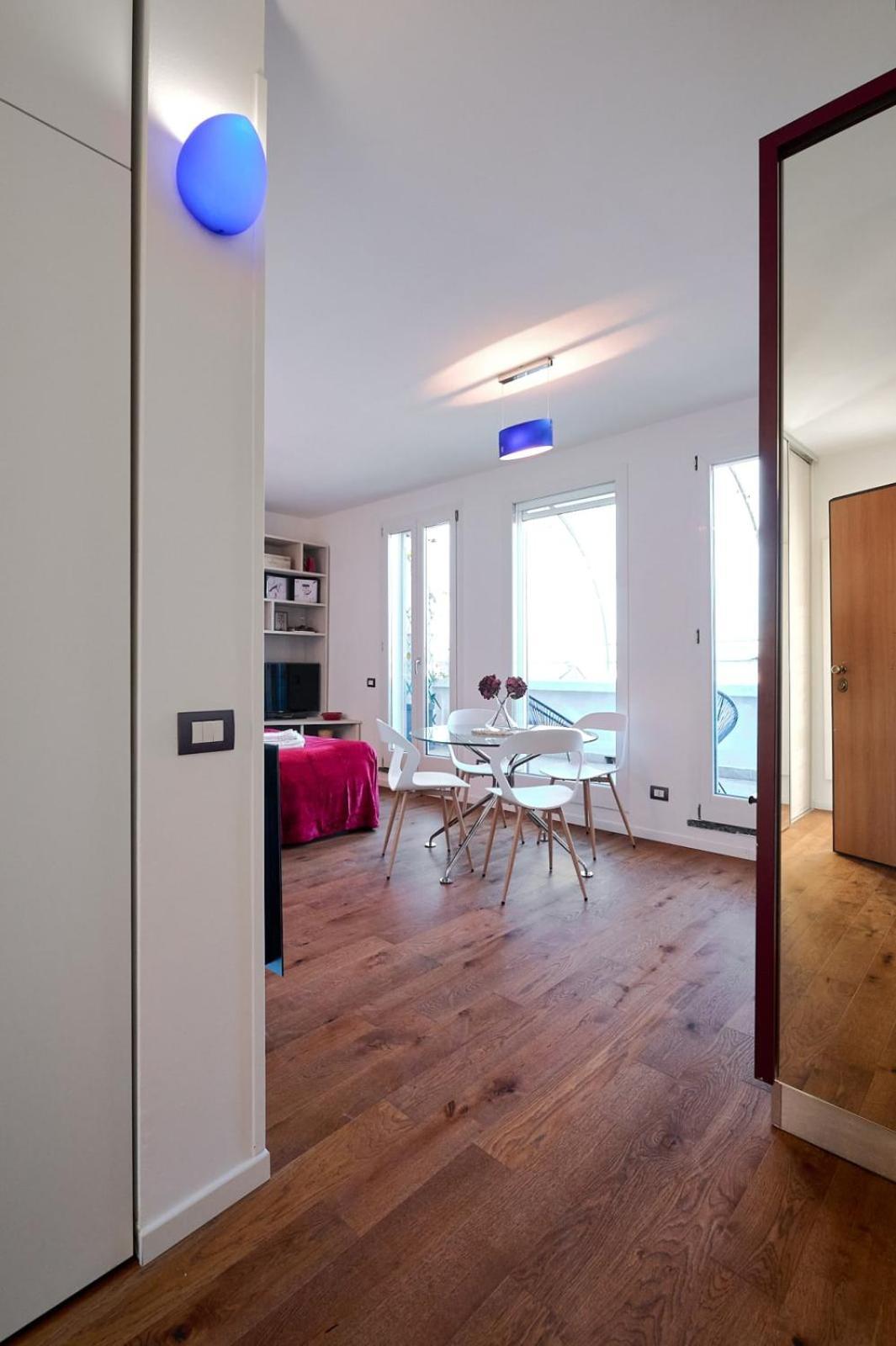 5-days In Apartment