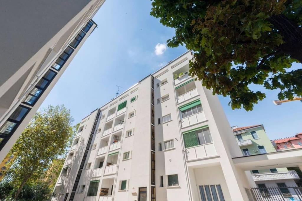 Cozy Appartament 1 Min From New Mm4 Argonne * Milano