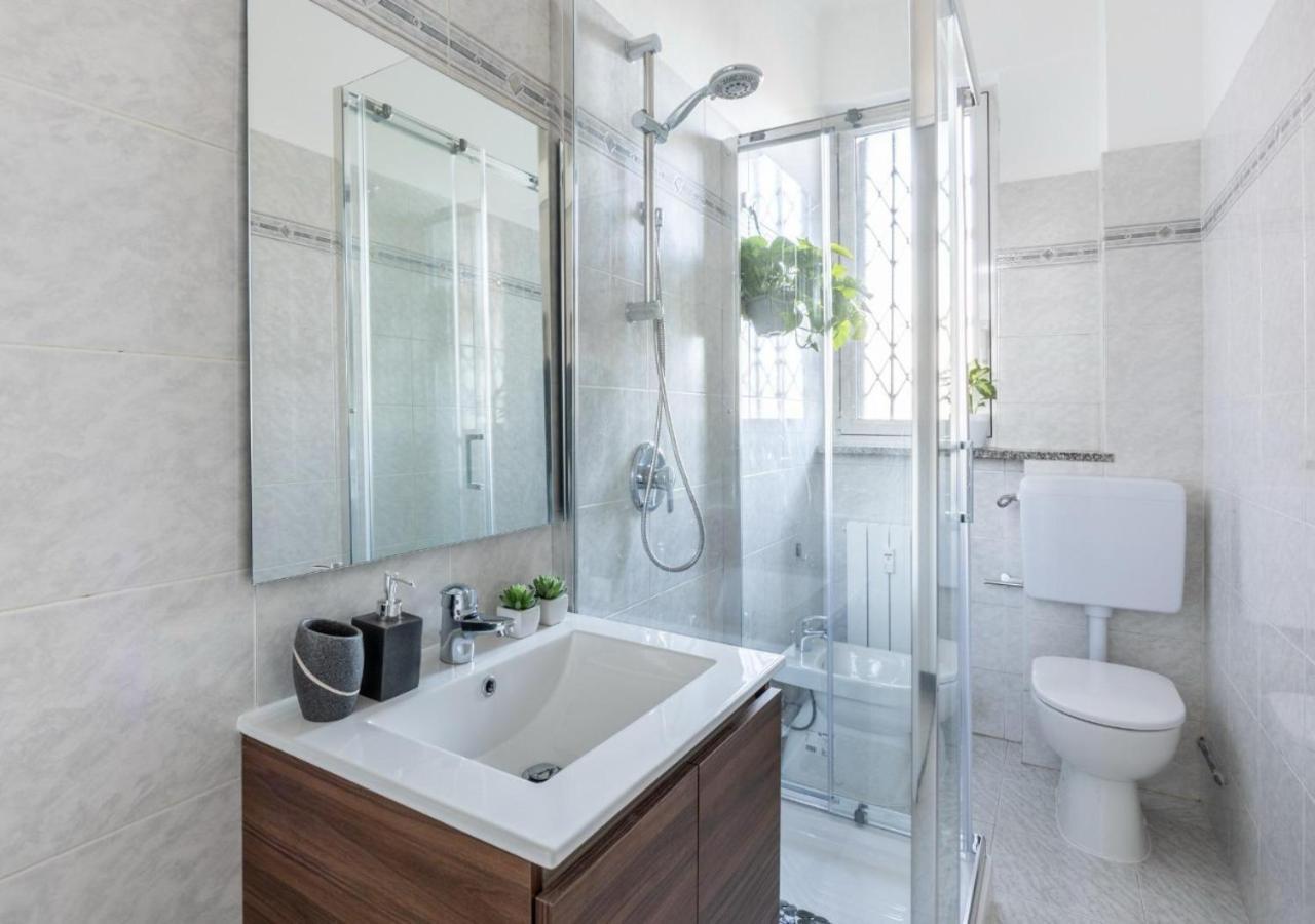 Apartment City Life - Fiera Strategic Flat - A/c & Wi-fi Milan
