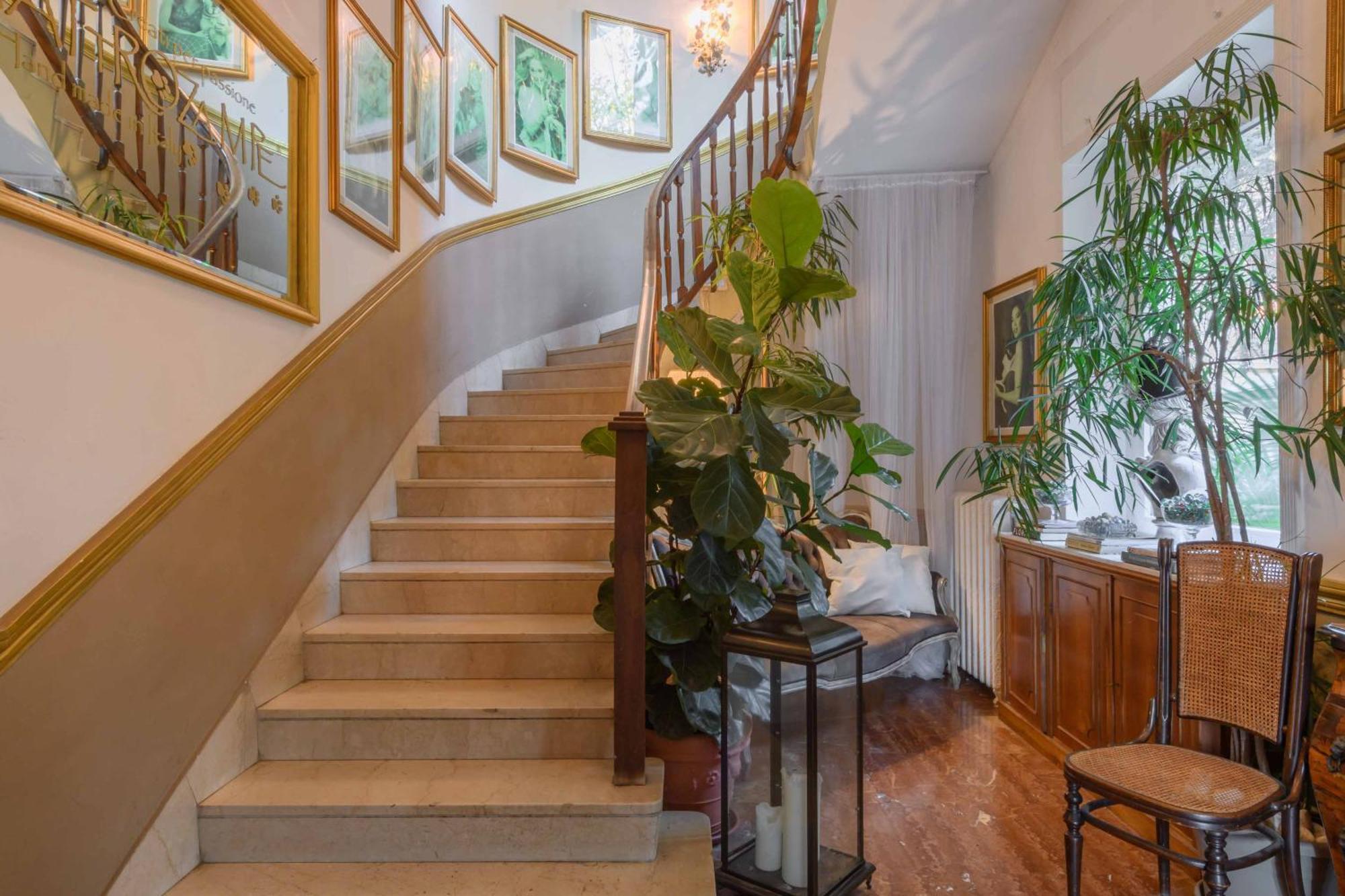 Apartment Aida *