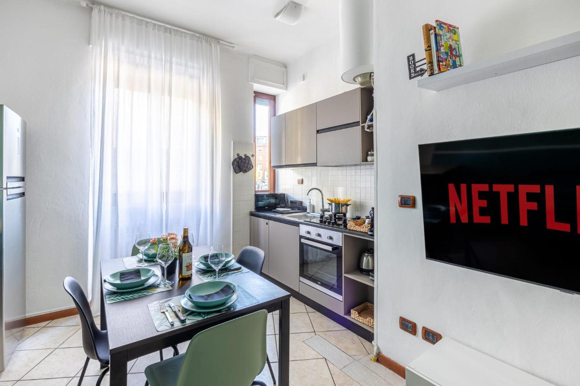 Elegant Citylife Apartment- Metro Access - Double
