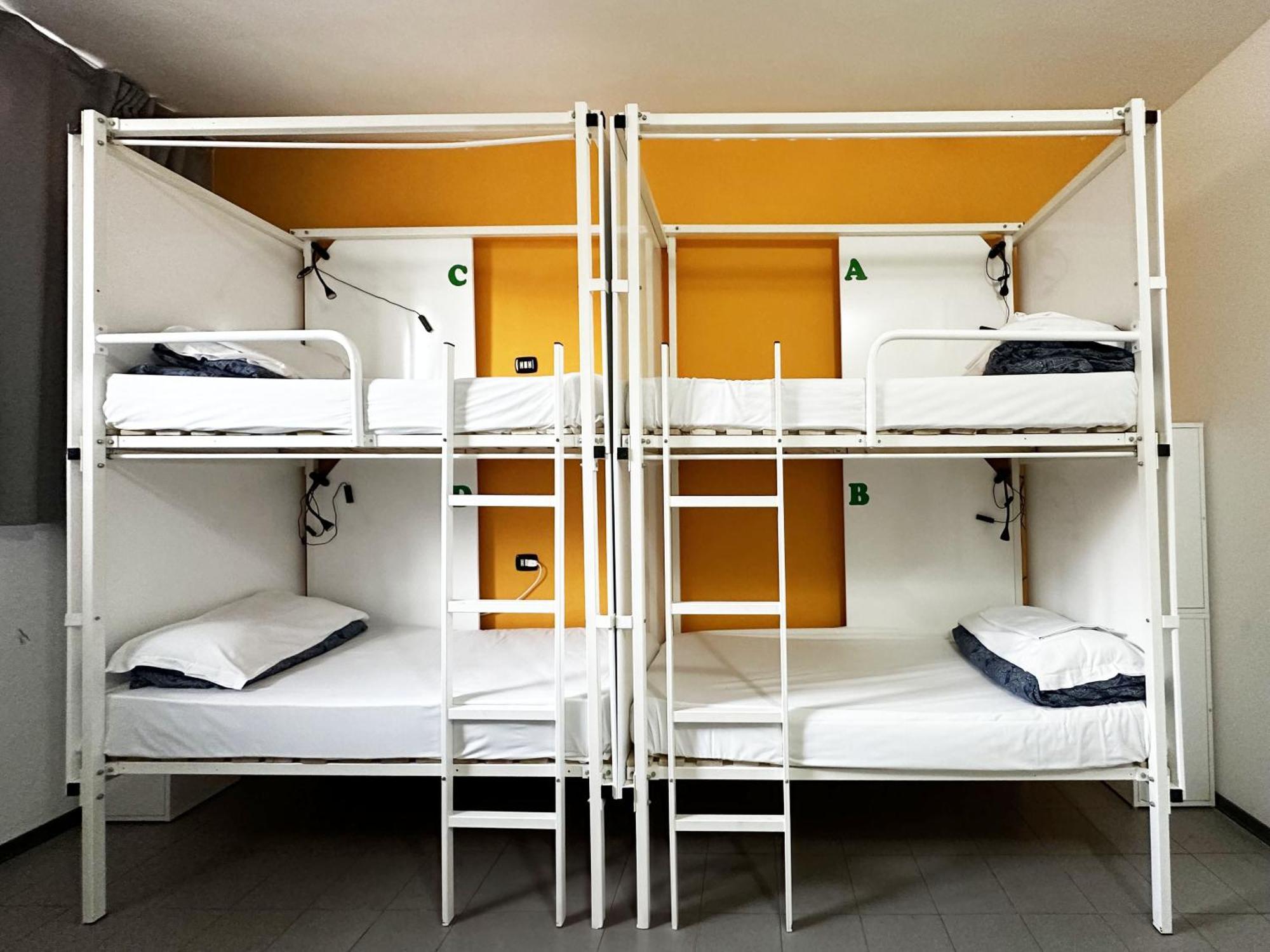 Hostel Mio