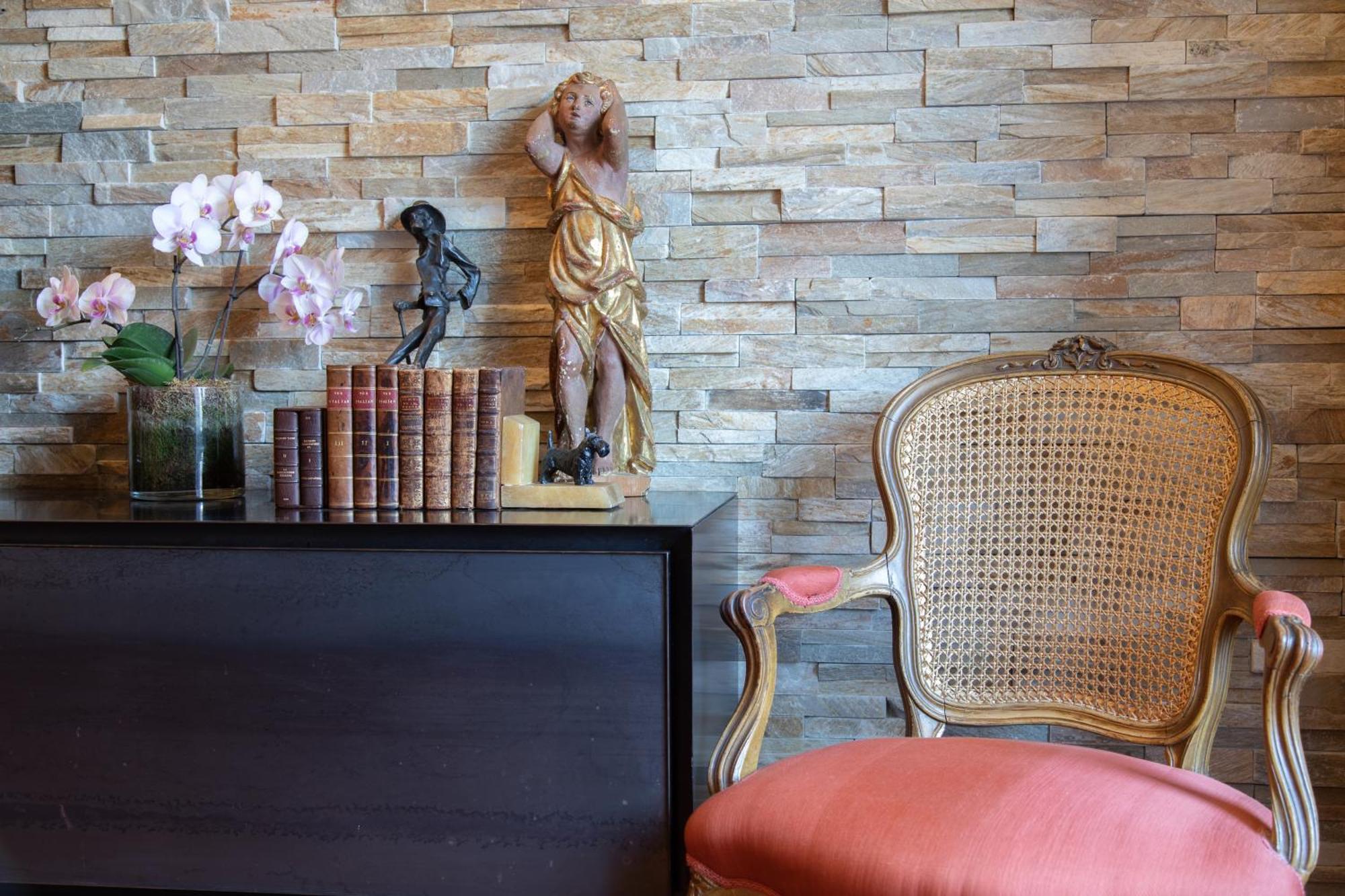 Porta Venezia- Design Apartment, 2-bedrooms, Netflix, Wifi * Milan