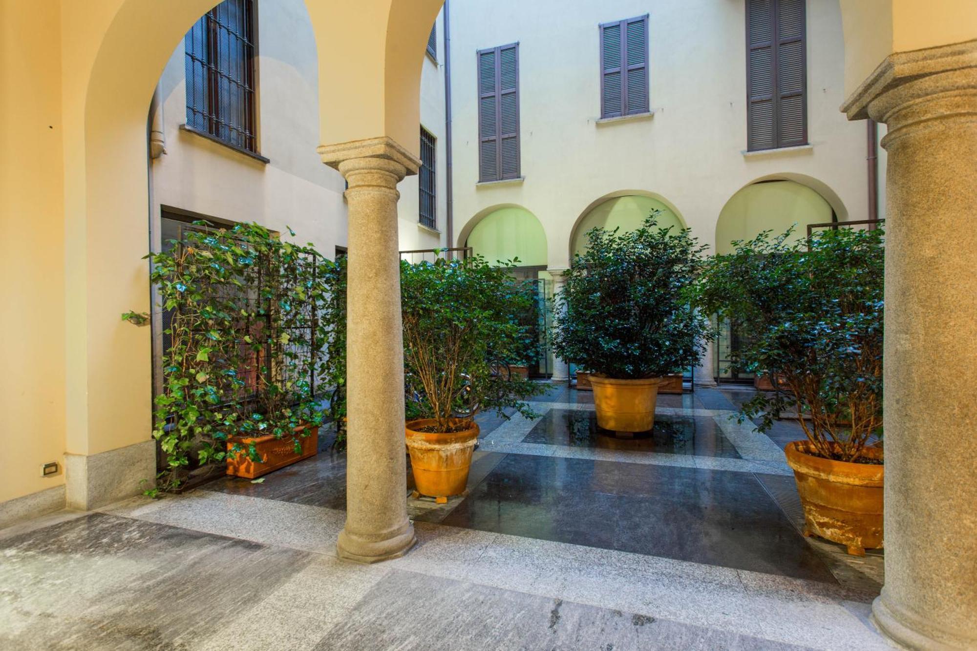 Keys Of Italy / Valpetrosa 10 - Touch Of Elegance Milano