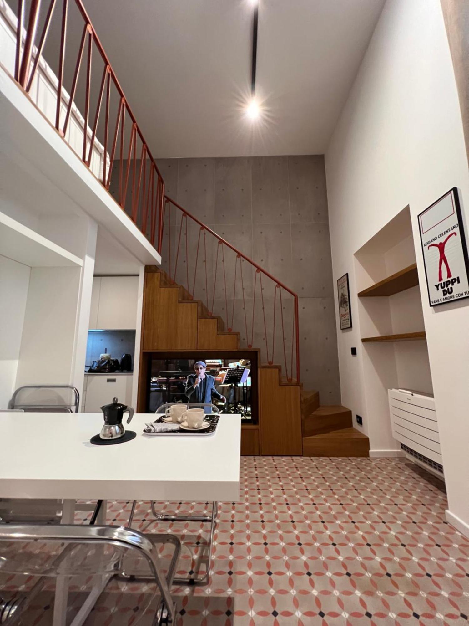 Apartment Flavors Of Milan, A Stylish Mini Loft