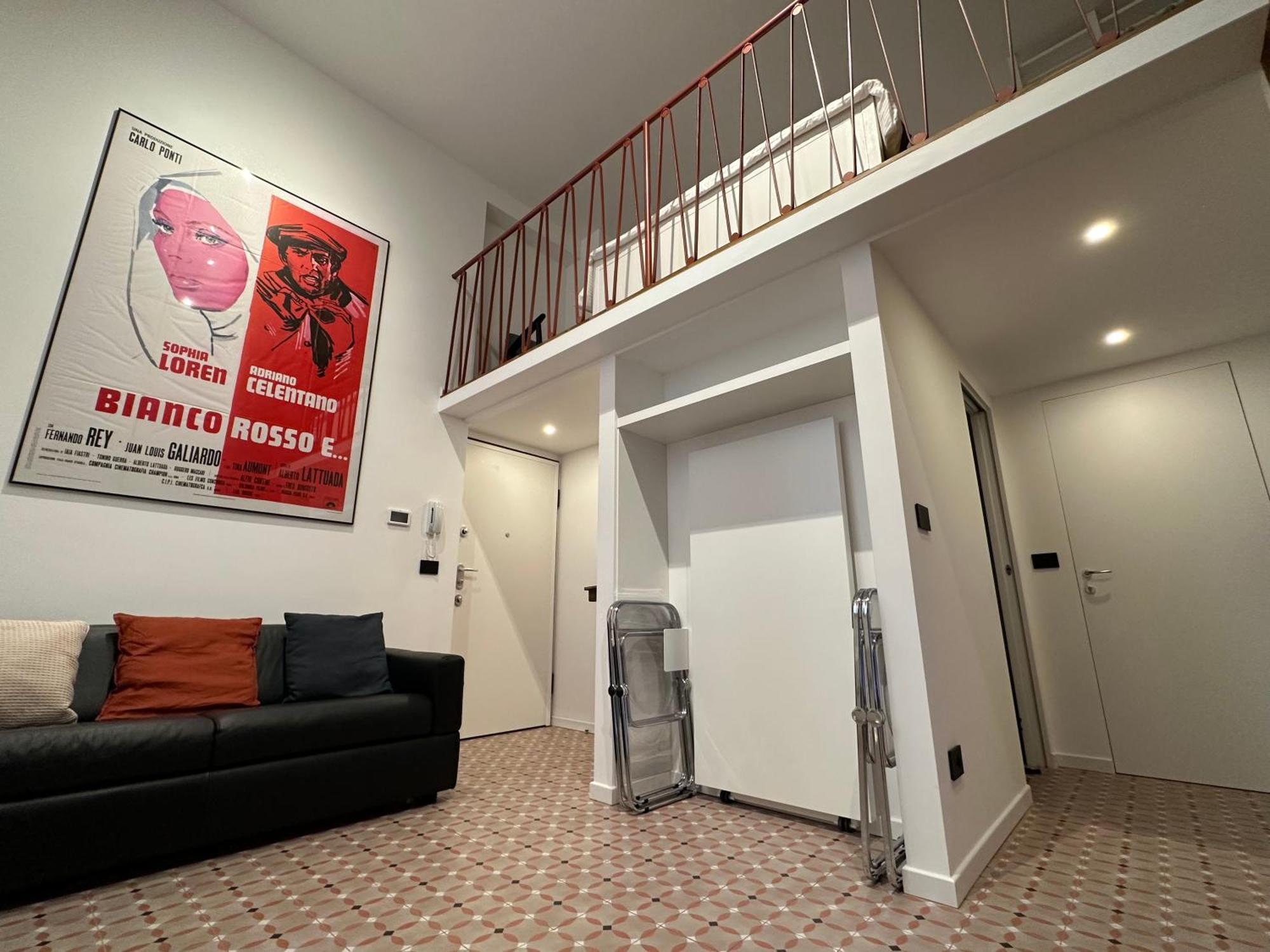 Flavors Of Milan, A Stylish Mini Loft