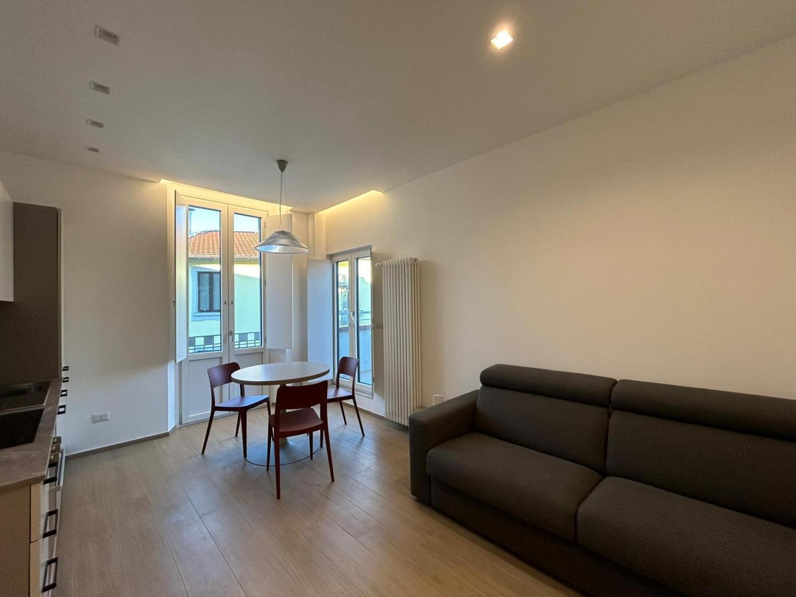 Abruzzi Short Rent * Mailand