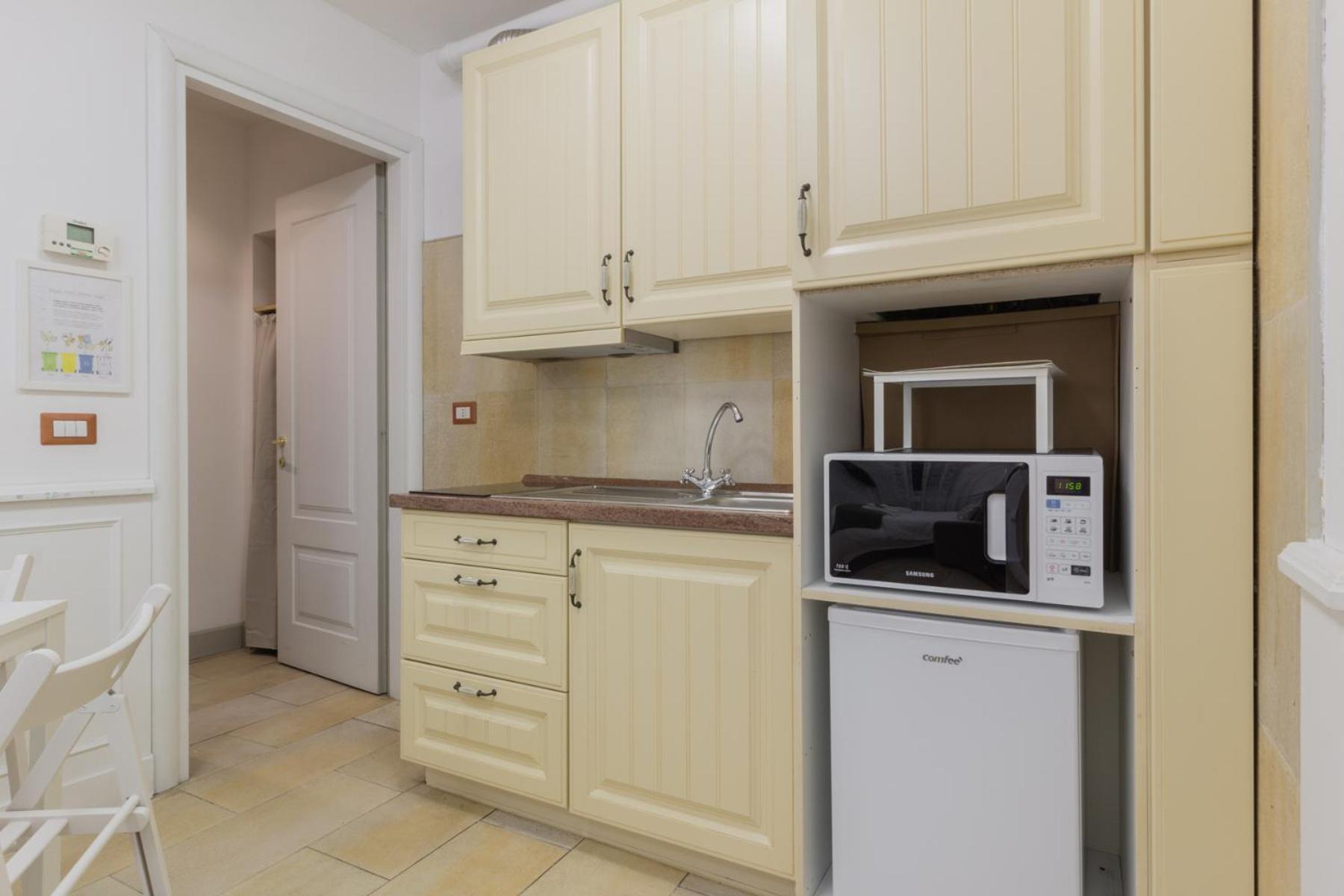 Duomo - Montenapoleone, Comfort & Wi-fi Apartment
