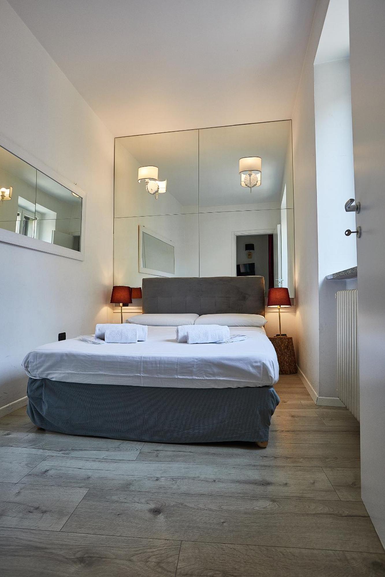 Elegant In Moscova Centro Apartment